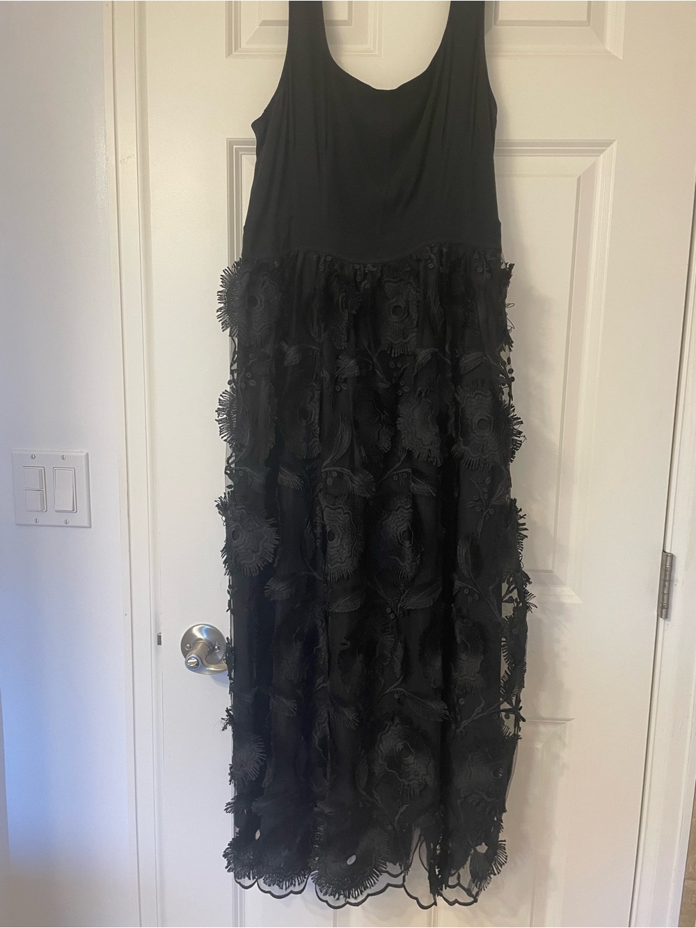 Anthropologie Black Sleeveless Floral-Appliqué Maxi Dress, size 12 (runs small)